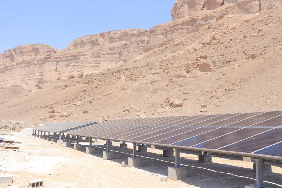 مشروع شمسي بقدرة 500 كيلووات يقترب من تشغيل خمسة آبار مياه في شبام