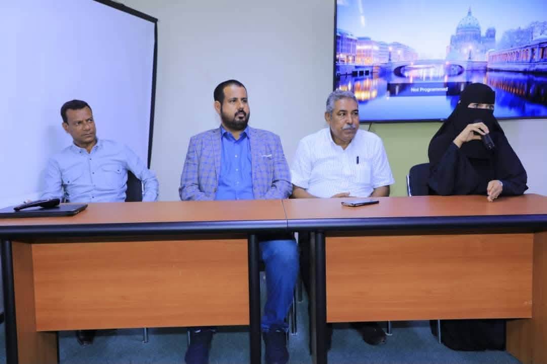 الإدارة العامة لبحوث التنمية تنفذ دورة تدريبية لتطوير مهارات إعداد الخطط التشغيلية وتقارير الإنجاز بديوان محافظة حضرموت