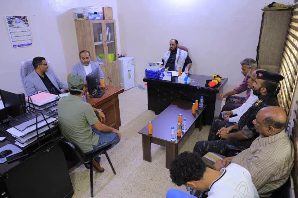 وكيل حضرموت لشؤون الطاقة يتفقد أوضاع الكهرباء في مديريتي الديس الشرقية والريدة وقصيعر