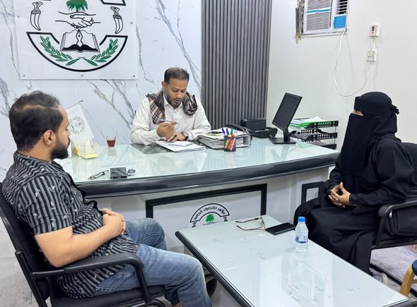 أمين عام مؤتمر حضرموت الجامع يطلع على نشاط دائرة المرأة ، ويشدد على ترجمة التوجيهات إلى برامج عملية